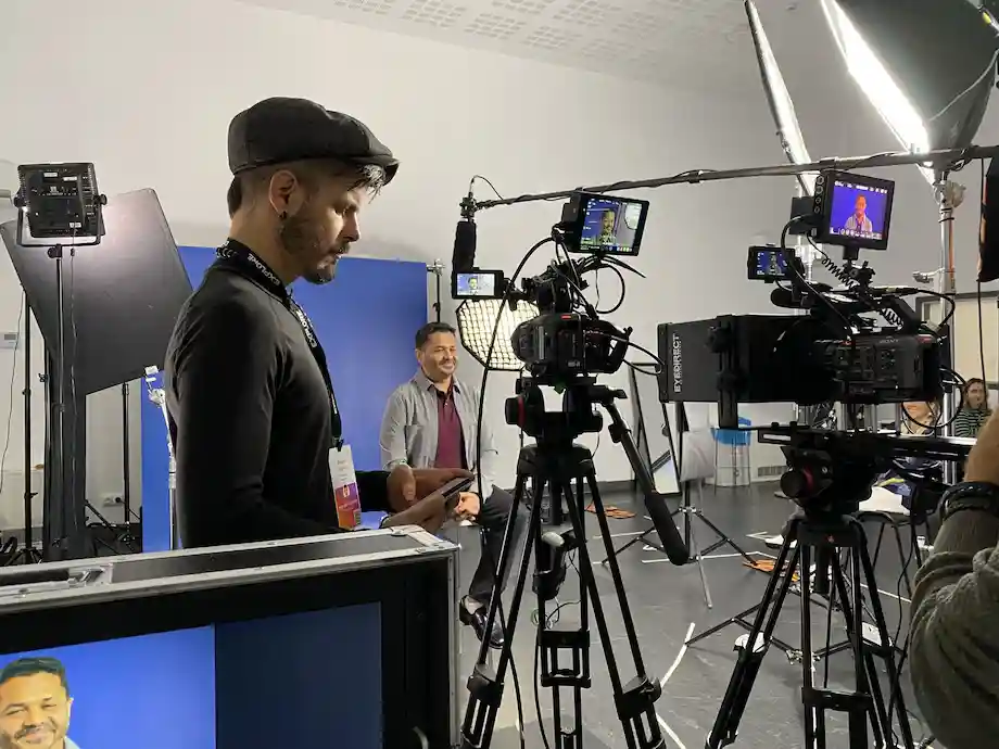 barcelona crew interviewing executive at vmware congress